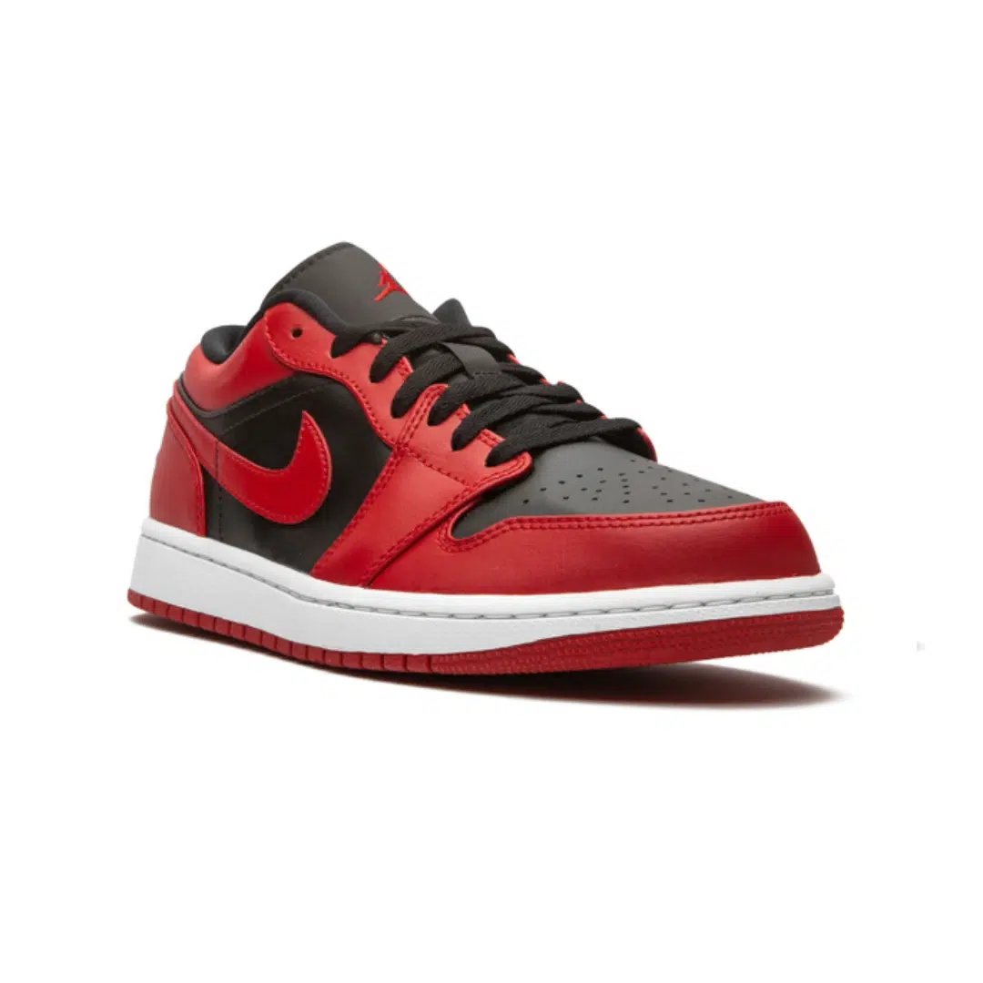 ⁦Air Jordan 1 Low Reverse Bred sneakers – גורדן 1⁩ – תמונה ⁦2⁩